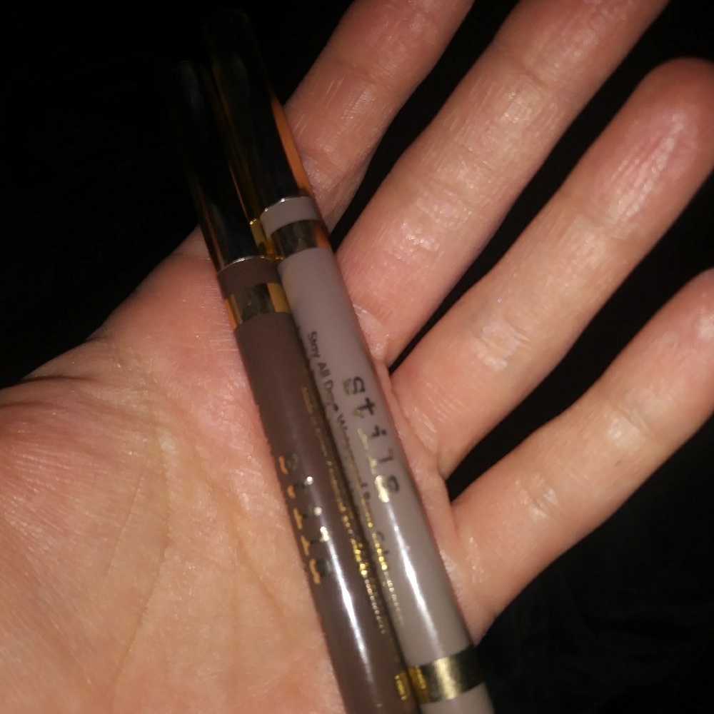 STILA stay all day waterproof brow color DARK